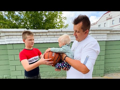 Видео: СОФИЯ НАШЛА МЯЧ ДЛЯ СЕБЯ, А НИКА ЗАБРАЛА. НИКА ЛАЙФ