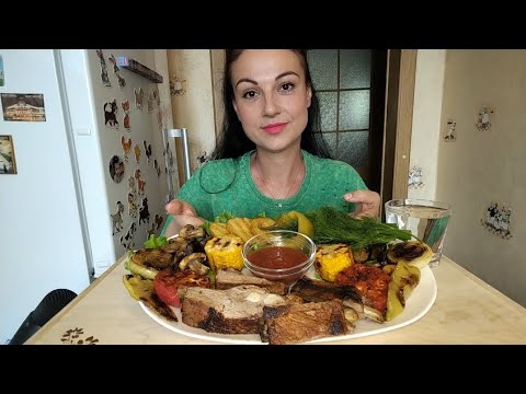Видео: Мукбанг🍖Свиные ребрышки и овощи на гриле 🥗🍅🌽