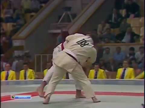 Видео: 1980  олимпиада   дзюдо