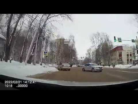 Видео: Погоня за иномаркой по Сыктывкару (февраль 2022)