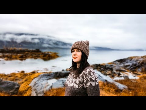 Видео: VLOG 55/2021 | СВЯЗАЛА ШАПКУ КАК У MAX MARA ЗА 3 ЧАСА | ВЯЗАНИЕ СПИЦАМИ #вязание_на_выживание2