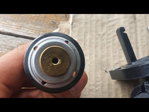 Видео: Замена термостата на volkswagen golf 5 2.0 FSI или усовершенствование термостата