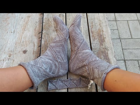 Видео: Квадратный мотив в вязании на вязальной машине