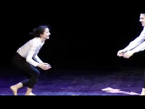 Видео: театр в движении