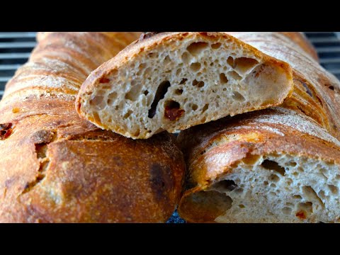 Видео: Хлеб с вялеными помидорами, оливками и розмарином/Pane ritorto ai pomodori secchi, olive e rosmarino