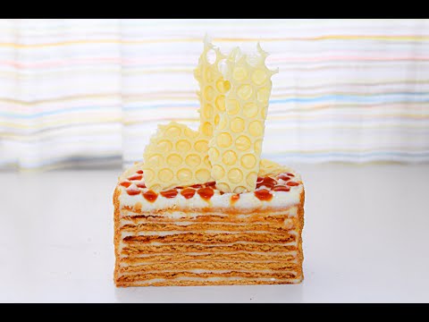 Видео: Торт Медовик / Honey cake