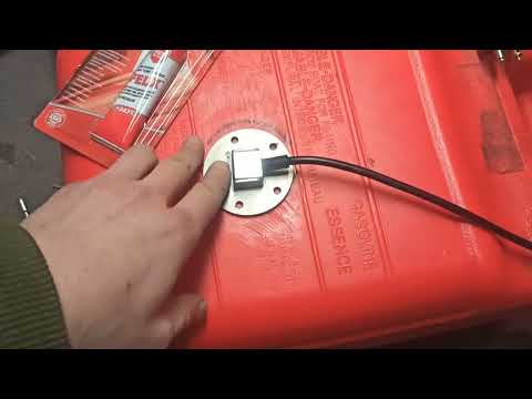 Видео: датчик уровня топлива на пластиковый бак
