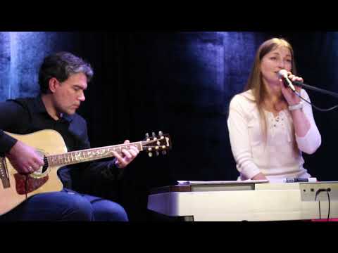 Видео: Группа "МОЯ ДОРОГАЯ" - Кто я?