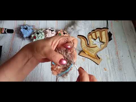 Видео: #наталивяжет #вязаныеигрушки #мастеркласс брелок ёжик.