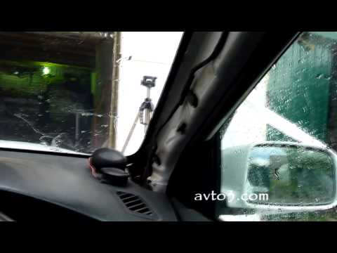 Видео: Замена лобового стекла Мицубиси