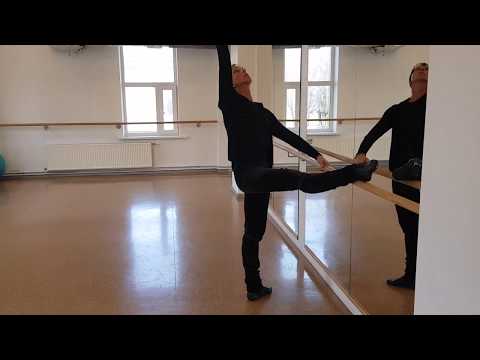 Видео: Фигурное катание. Онлайн тренировки. Фрагмент класса по хореографии от популярного Балетмейстера