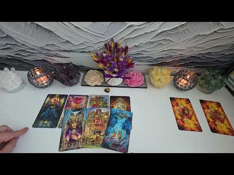 Видео: Чи проявиться Він найближчим часом?! 🤔 таро розклад на варіанти 