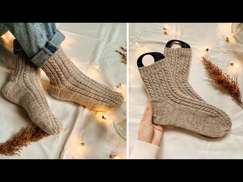 Видео: НОСКИ спицами со жгутами и резинкой 2на2 | Классическая пятка