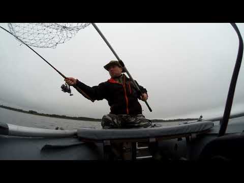 Видео: Рыбалка в сентябре. Заливы Эстонии