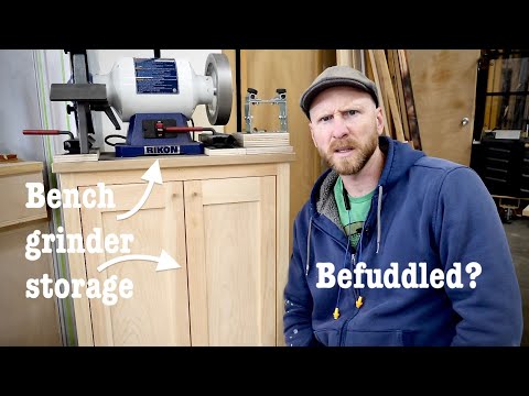 Видео: Заточной станок, шкаф для хранения вещей и множество приспособлений.