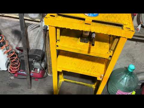 Видео: BMW R1100RT - Обслуживание перед сезоном часть 1