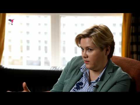 Видео: Почему женщине сложно найти мужчину в Мегаполисе?