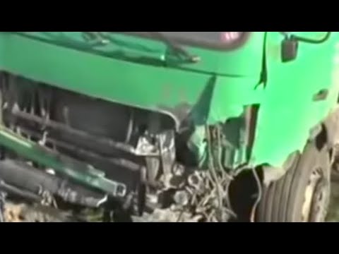 Видео: Авария Юры 190 ... Нет слов дай бог вам здоровья и не нарушайте правил! На дороге это происходит!