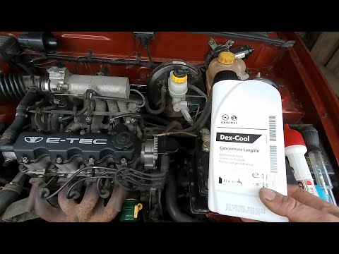 Видео: Замена антифриза Daewoo Lanos 1.5. Как это делаю я.