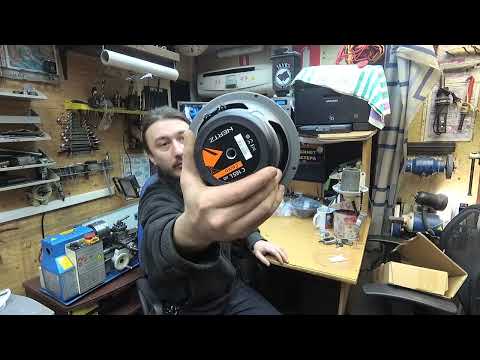 Видео: Пару слов Об акустике Honda Gold Wing.