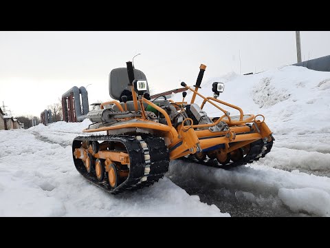 Видео: Снегоуборщик с отвалом ОтМорозок  обзор  покатушки и чистка снега