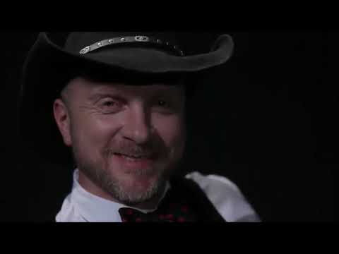 Видео: Антін Мухарський та Марина Одольська - Вона з Донецька, а він хлопець із Стрия