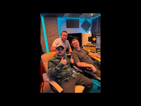 Видео: ВЕЩАЕМ ИЗ БЕРЛИНСКОЙ СТУДИИ ( ПИШЕМ ДЖИНГЛ ДЛЯ МБ)