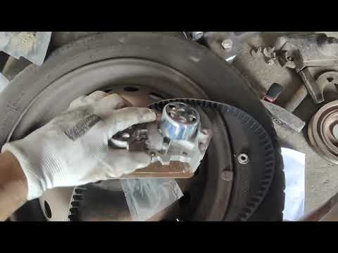 Видео: Reno clio 3 1.2 бензин замена ГРМ поэтапно