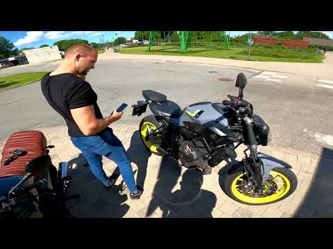 Видео: Смотрим Мотоцикл для Девушки YAMAHA MT 07 МотоПодбор