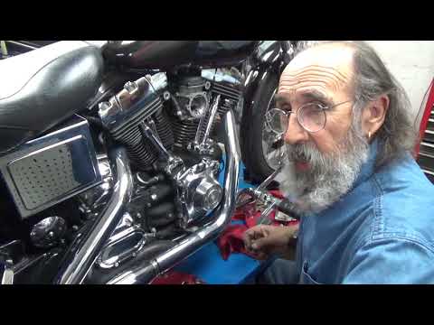 Видео: Переустановка карбюратора на Harley Twin Cam