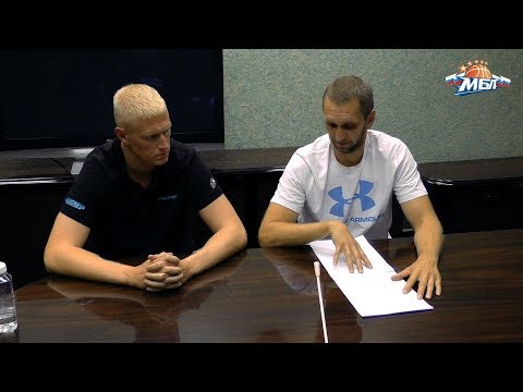 Видео: Открытый микрофон МБЛ #29. Олег Акципетров