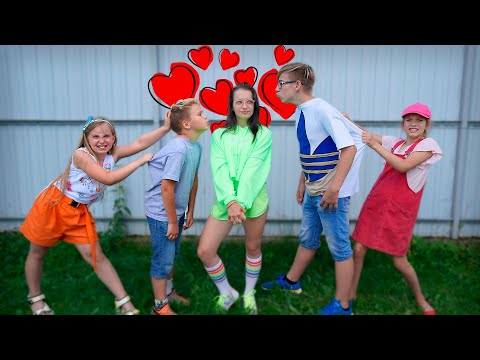Видео: НОВЕНЬКАЯ ФИФА В ЛАГЕРЕ!