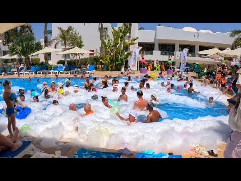 Видео: «Недетские развлечения». Обзор территории отеля Novotel Beach Sharm el Sheikh