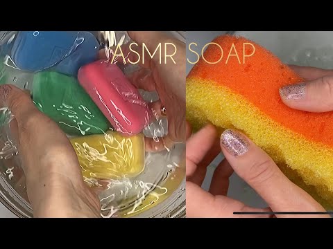 Видео: АСМР Купаю, мылю мыло руками и новой губкой. ASMR Bathe, soap soap with my hands and a new sponge.