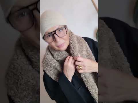 Видео: УТЕПЛЯЮСЬ✊️Что я использую ВМЕСТО ШАРФА, МОИ ЛАЙФХАКИ😉#fashion #outfit #стиль #style #мода #стилист