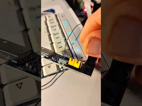 Видео: Прошивка USBASP с помощью второго USBASP