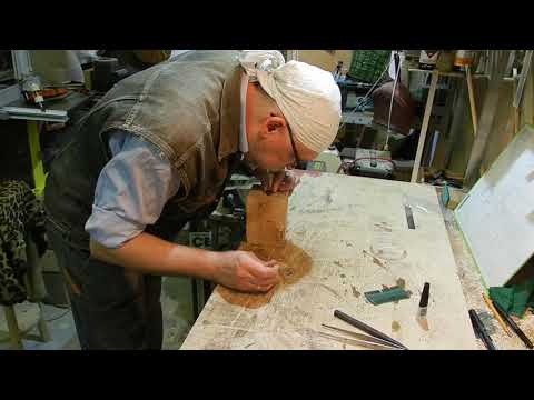 Видео: Вставка волоса в смычок. Часть 2.