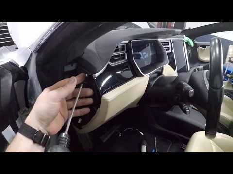 Видео: Электрифицированный гараж: снятие и установка MCU (блока управления мультимедиа) Tesla Model S, T...