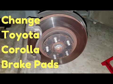 Видео: Замена тормозных колодок Toyota Corolla 2009-2013