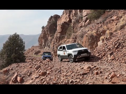 Видео: LADA Niva Travel и Niva Legend готовы к любым препятствиям!