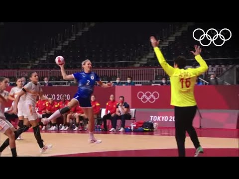 Видео: Гандбол: женская сборная ОКР врывается в плей-офф! 🤾‍♀️