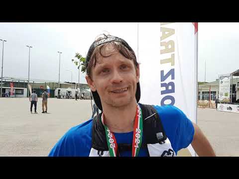 Видео: Алексей Толстенко-простой уральский парень с рейтингом ITRA 827 баллов