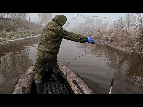 Видео: ШОК! ПОПАЛИ НА ОСЕННЕЕ РАЗНОРЫБЬЕ! МОРОЗ,СЕТКА КОЛОМ А РЫБА НА КАЖДОМ ЗАБРОСЕ. РЫБАЛКА С ПОДПИСЧИКОМ