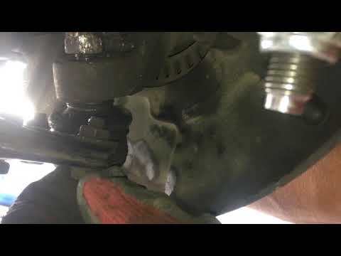 Видео: Как да смени шарнири на голф 4