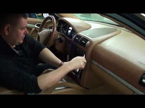 Видео: Porsche Cayenne Порше Кайен 2004  замена магнитолы ( головного устройства)