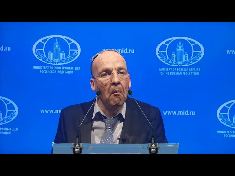 Видео: ЛАВРОВ - лучшая РЕКЛАМА отдыха в Северной Корее 😁 [Пародия]