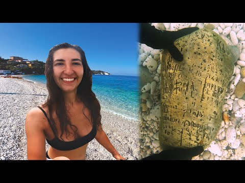 Видео: Загадочный камень найден под водой с помощью металлоискателя