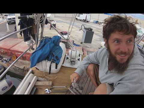 Видео: Ремонтируем гик. Мысли про Гретту. Жизнь на яхте #61. Карантин продолжается.