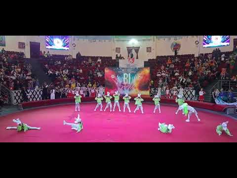 Видео: Современный танец "Ну погоди"