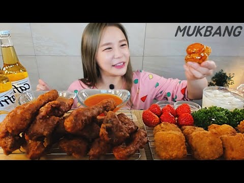 Видео: Субтитры) Fried chicken. Fried shrimp-filled bread. Cool beer. Caramel sauce REAL SOUND ASMR MUKBANG